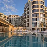 Luxury Sea View With Access - Parking & Heated Pool * וארנה
