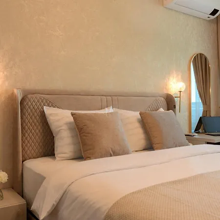 Luxury Sea View With Access - Parking & Heated Pool