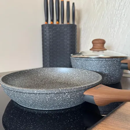 公寓 Luxury Sea Prestige - Jacuzzi, Sauna And Steam Bath 瓦爾納