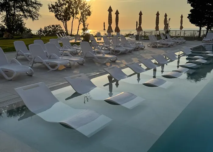 아파트 Luxury Sea View With Access - Parking & Heated Pool 바르나