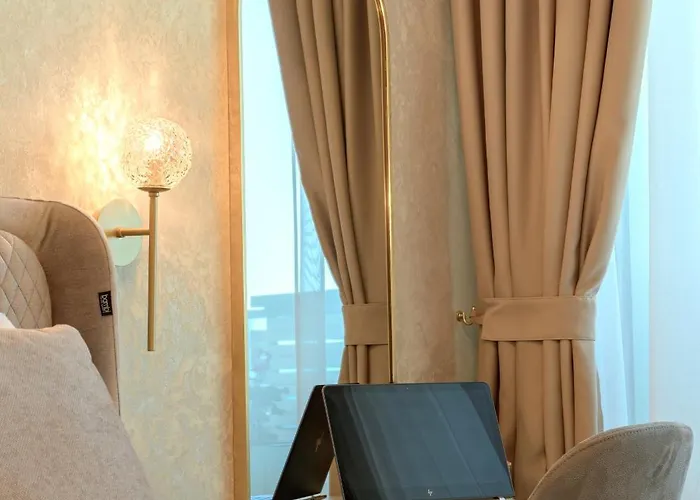 Luxury Sea View With Access - Parking & Heated Pool *