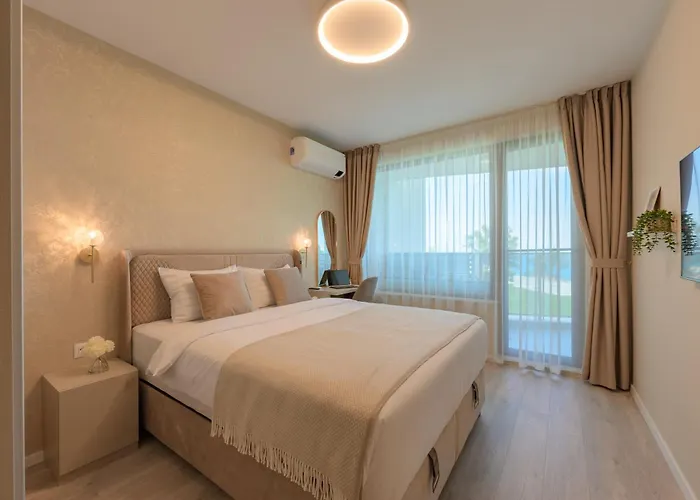 Luxury Sea View With Access - Parking & Heated Pool 아파트 *