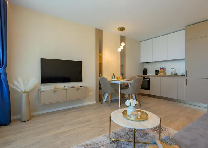 Luxury Sea View With Access - Parking & Heated Pool 바르나