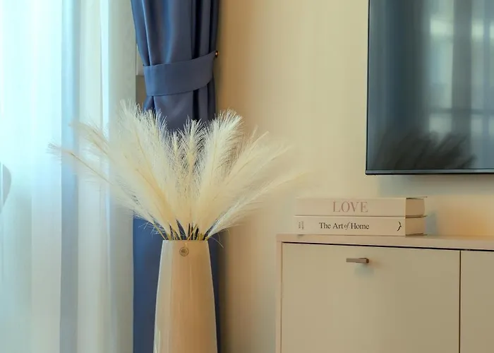 Luxury Sea View With Access - Parking & Heated Pool 아파트 *