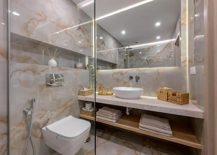 Luxury Sea View With Access - Parking & Heated Pool 公寓 瓦爾納